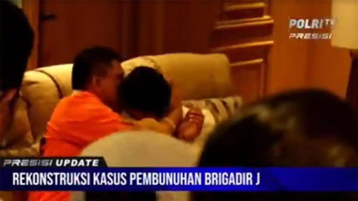 Ferdy Sambo dan Putri Candrawathi Nampak Mesra Saat Rekonstruksi Pembunuhan Brigadir J