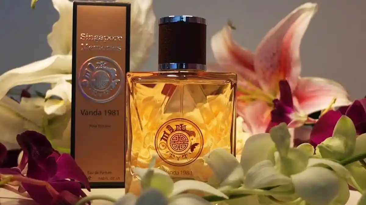 4 Suvenir Otentik Singapura yang Wajib Dibawa Pulang, Coba Beli Parfum Khas Negeri Singa