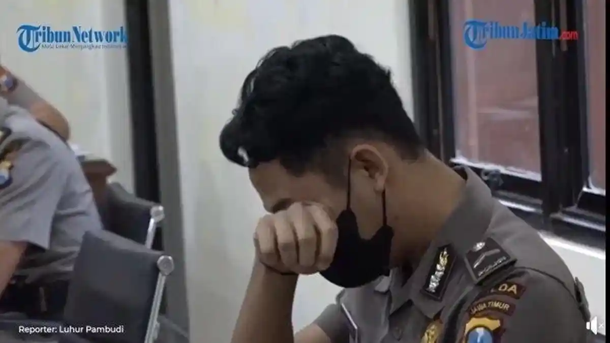 Bripda Randy Bagus Nangis saat Dengar Putusan, Setelah Dipecat Hukuman ...
