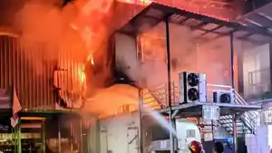 Bupati-Jombang-Terpilih-Warsubi-Berduka-Gudang-Penyimpanan-Frozen-Food-Usahanya-Ludes-Terbakar.jpg