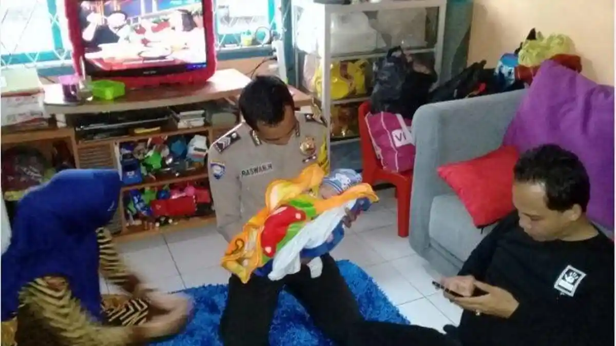 Bayi Ditemukan dalam Kantong Kresek, Pelakunya Ternyata Pelajar SMA