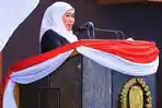 Gubernur-Jawa-Timur-Khofifah-Indar-Parawansa-resmi-memutuskan-Upah-Minimum-Provinsi-UMP-Jatim-2024.jpg