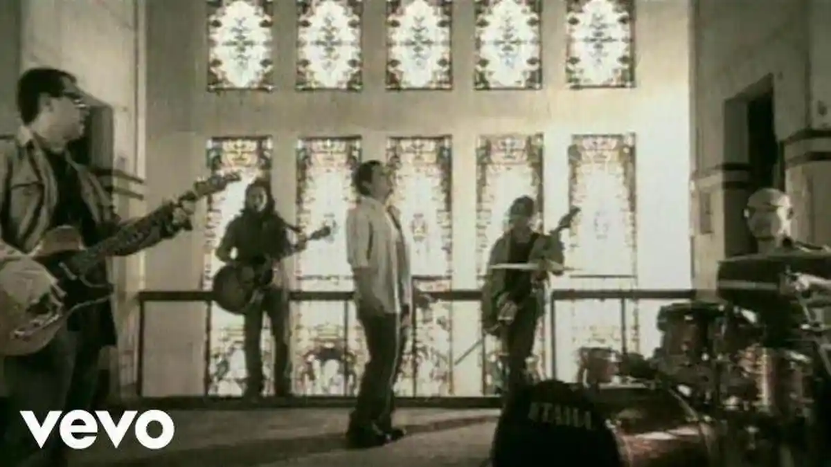 Lirik Lagu dan Kunci Gitar Harmony - Padi