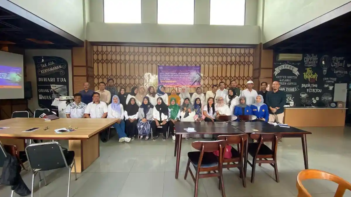 Dukung UMKM Naik Kelas, Dosen Akuntansi Poltek Harber Gelar Pelatihan Pemasaran Digital
