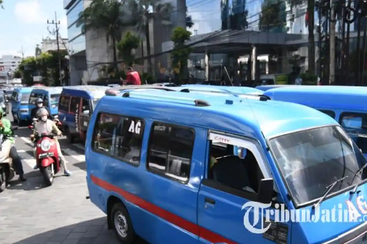 Driver Ojol soal Uji Coba Satu Arah di Kayutangan Malang: Jalan Terasa Lebar Tapi Memutar agak Jauh