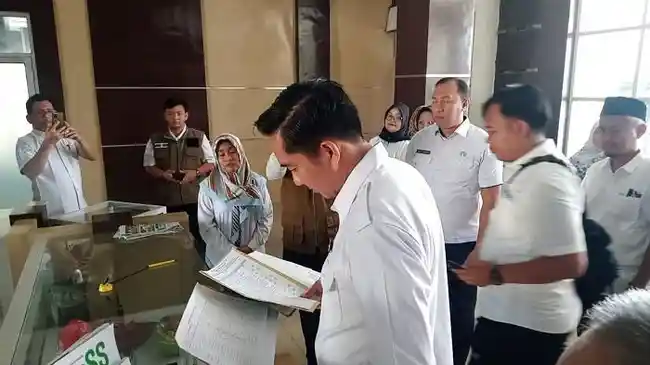 Plt-BupatiMuaraEnimSidak-Empat-Kantor-OPD.jpg