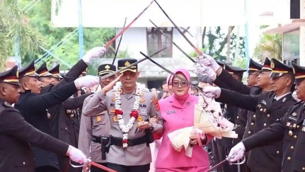 Polres Aceh Selatan Gelar Tradisi Penyambutan Kapolres Baru
