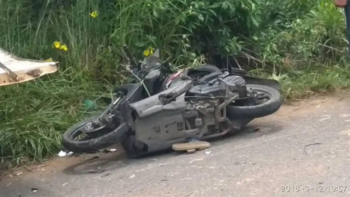 Akibat Mobil Oleng, Pengendara Motor di Ketapang Tewas Dengan Tragis