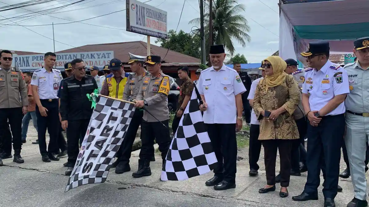 Gubernur Sumbar Mahyeldi Klaim One Way System Efektif Urai Kemacetan di Padang-Bukittinggi