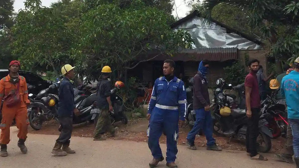 KESAL Gaji 2 Minggu Dibawa Kabur Bos, Pekerja PT KDR Batam : Anak Kami Butuh Makan