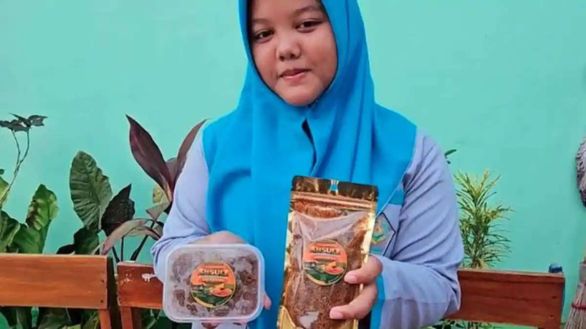 Manfaatkan Limbah MBG hingga Air Wudu, Pelajar Madiun Kembangkan Abon Sukun & Lele