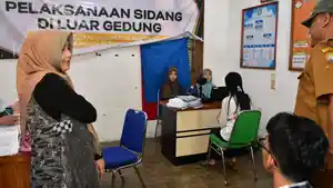 Pemerintah-kabupaten-Sumedang-membuka-layanan-publik-terpadu-dalam-rangka-HJS.jpg