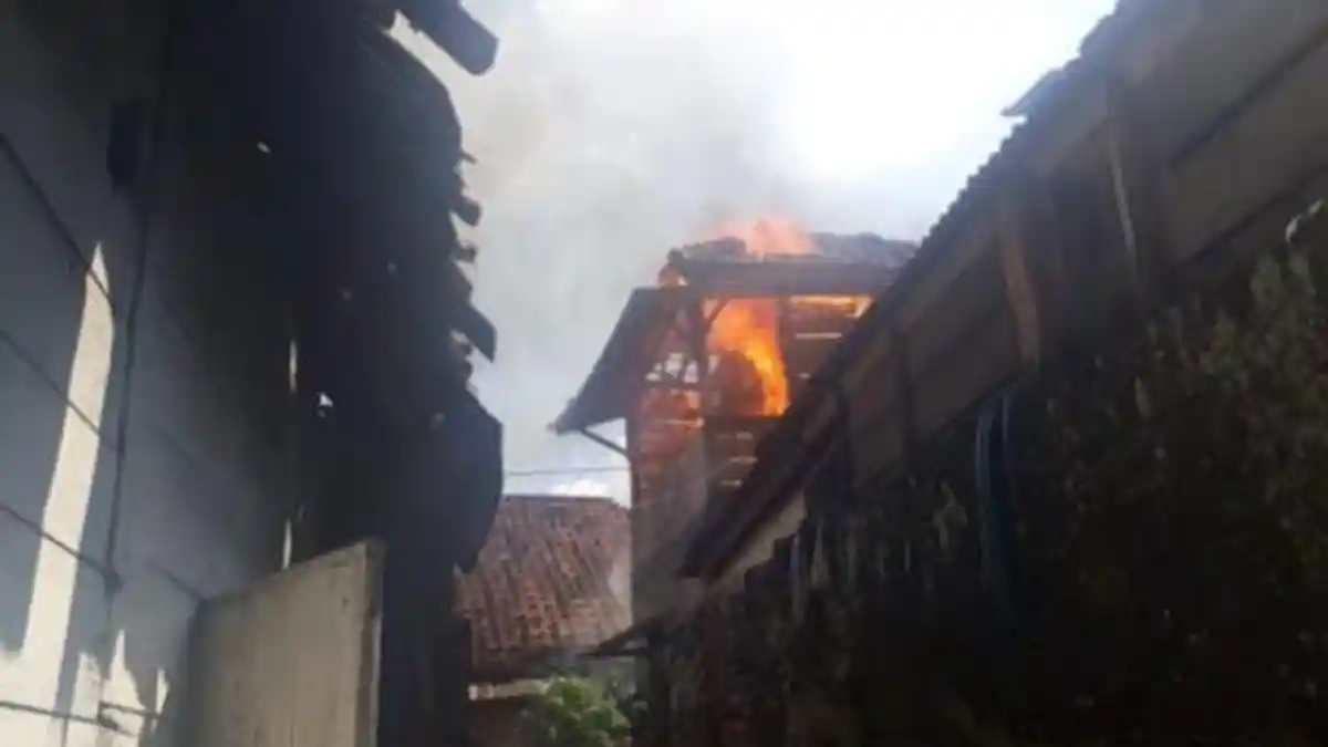 Rumah Kontrakan di Muaraenim Ini Nyaris Ludes Dilalap Api, Ini Penyebab dan Jumlah Kerugiannya