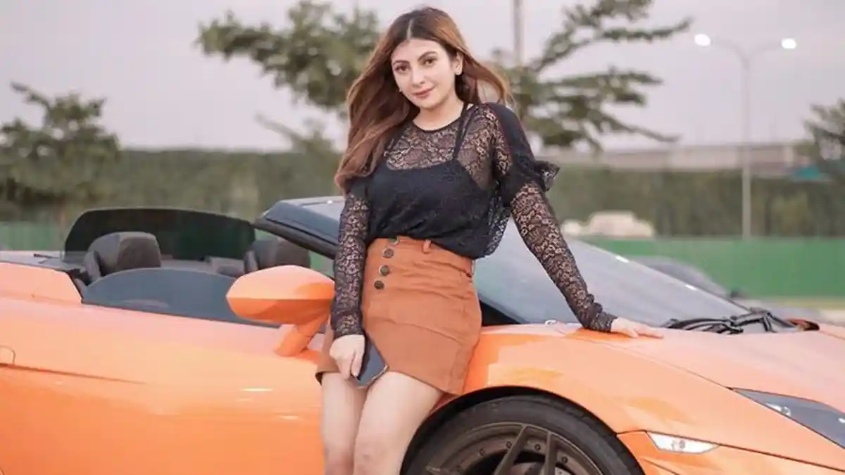 Selebgram Cantik Indonesia Berkoar Mau Jual Perawan Rp 2 M,Dibully Sampai Nyali Ciut,Klarifikasinya?