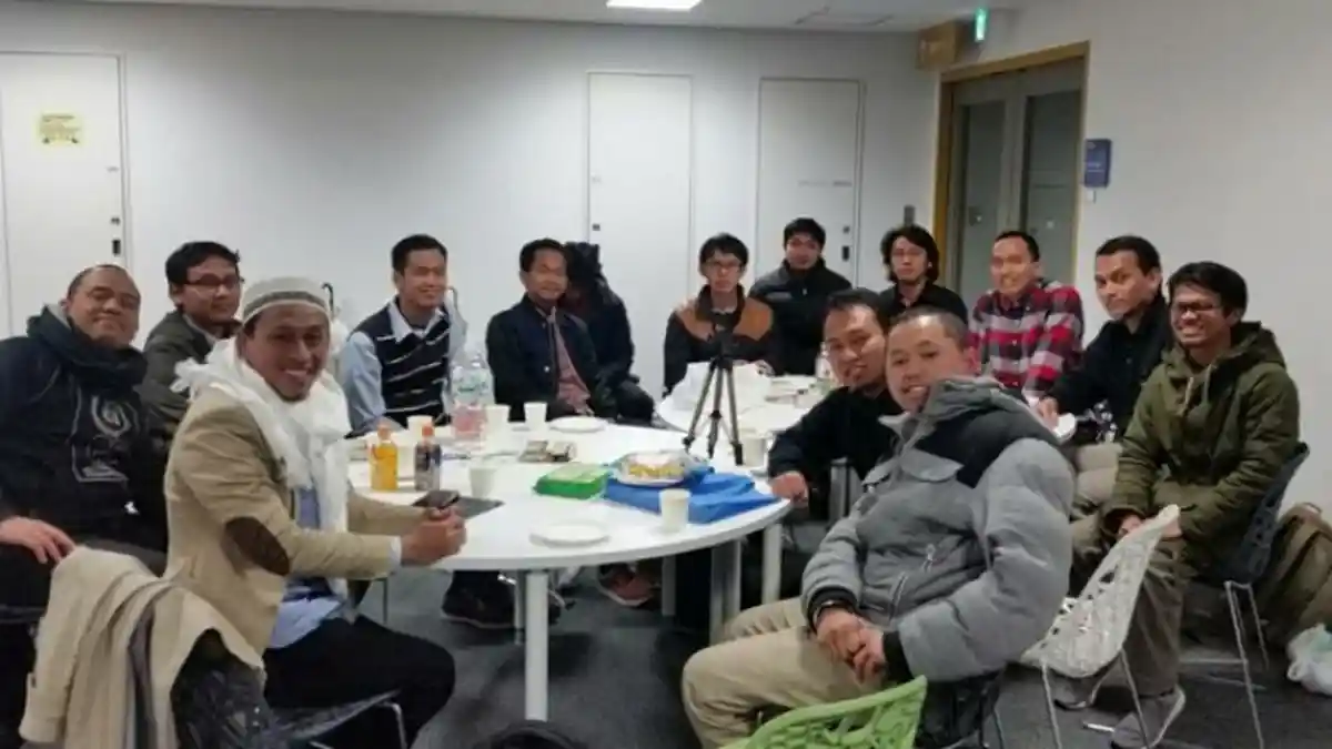 Di Tokyo, Gus Hayid Menegaskan Bahwa Ilmu Tasawuf Bukan Ilmu Sesat