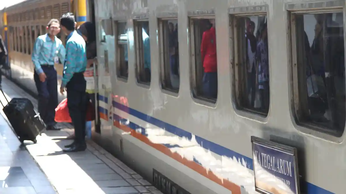 17 Agustus, Naik Kereta Api Lokal Gratis Lho