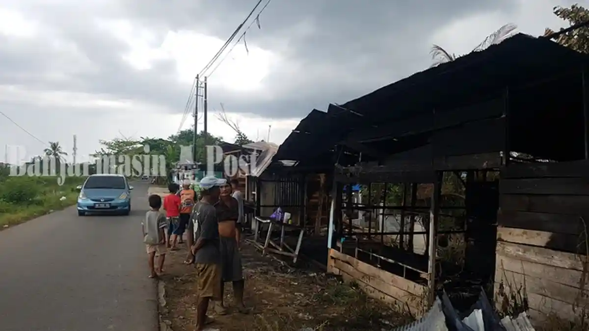 Kebakaran Kalsel, Api Lumatkan Rumah di Jalan Irigasi Martapura Banjar