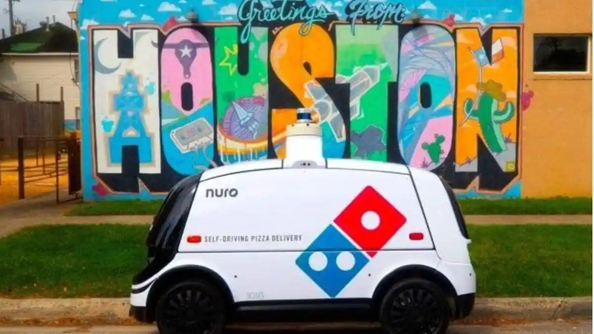 Restoran Ini Kirim Pizza Kepada Pelanggan Menggunakan Mobil Autonomous