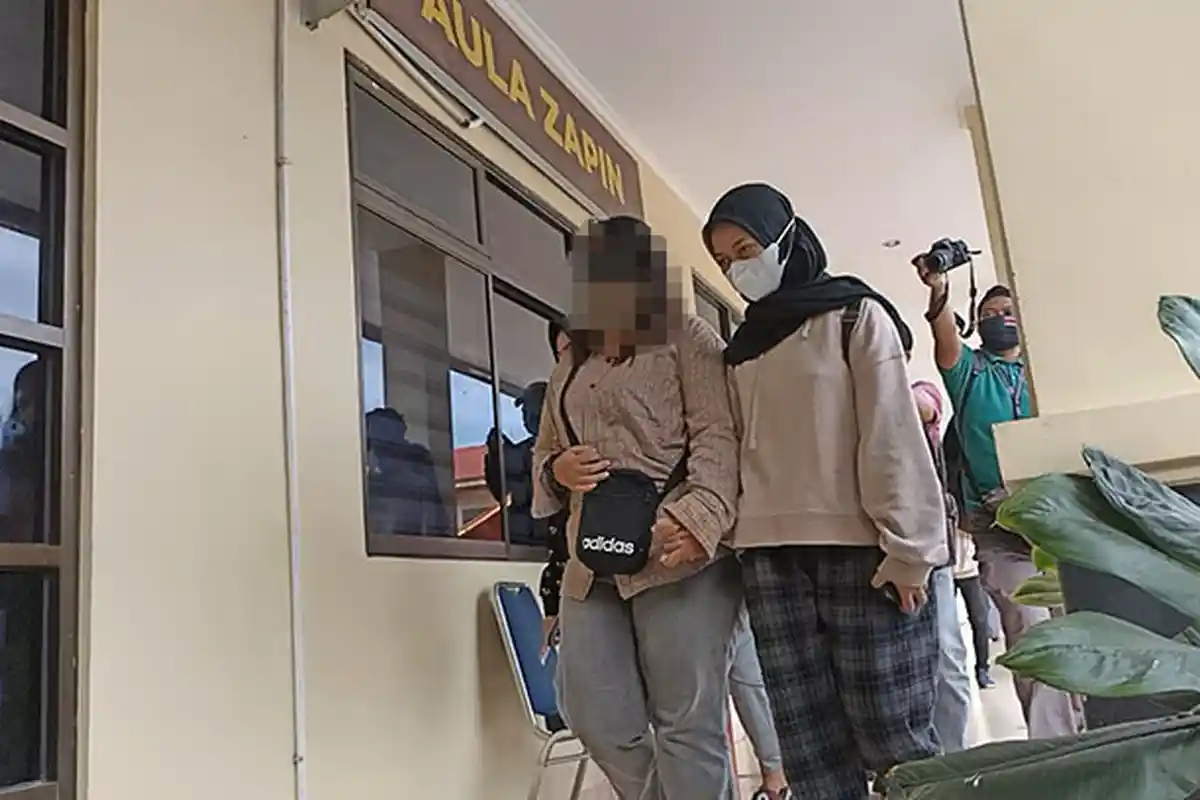 Mahasiswi Korban Pencabulan Dekan FISIP UNRI Kirim Surat ke Menteri Nadiem, Apa Isinya?