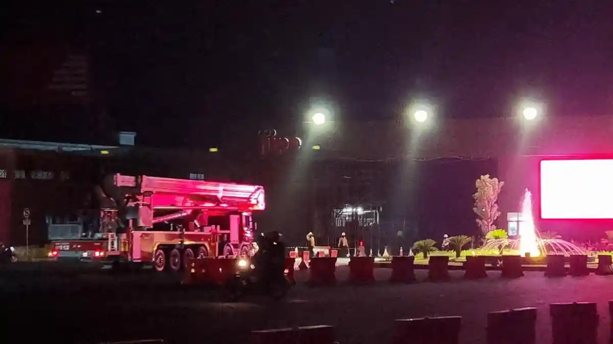 Damkar Surabaya Turut Diterjunkan dalam Kebakaran di Unit Asam Sulfat Smelter PT Freeport Gresik