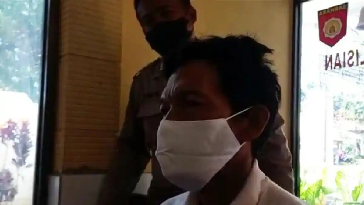 Cemburu hingga Bacok Kakek-kakek, Pria di Probolinggo Serahkan Diri, Terkuak Tak Ada Perselingkuhan