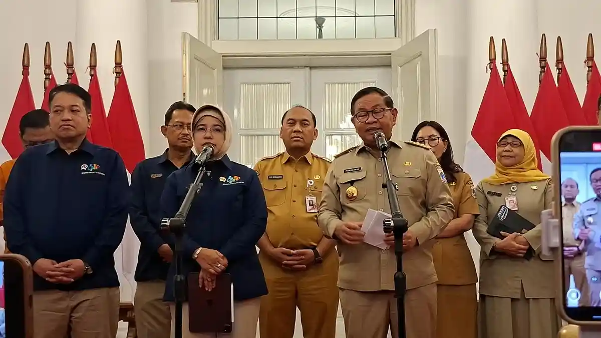Sekolah Aman, Pramono Pastikan MPLS di SDN Srengseng Sawah Tetap Berjalan usai Teror Bom - Wartakotalive.com