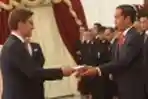 Presiden Jokowi Terima Surat Kepercayaan Dari Dubes Sahabat