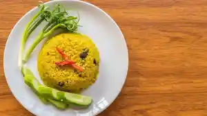 Cara Membuat Nasi Kuning Sederhana di Rice Cooker, Hasilnya Pulen dan Gurih