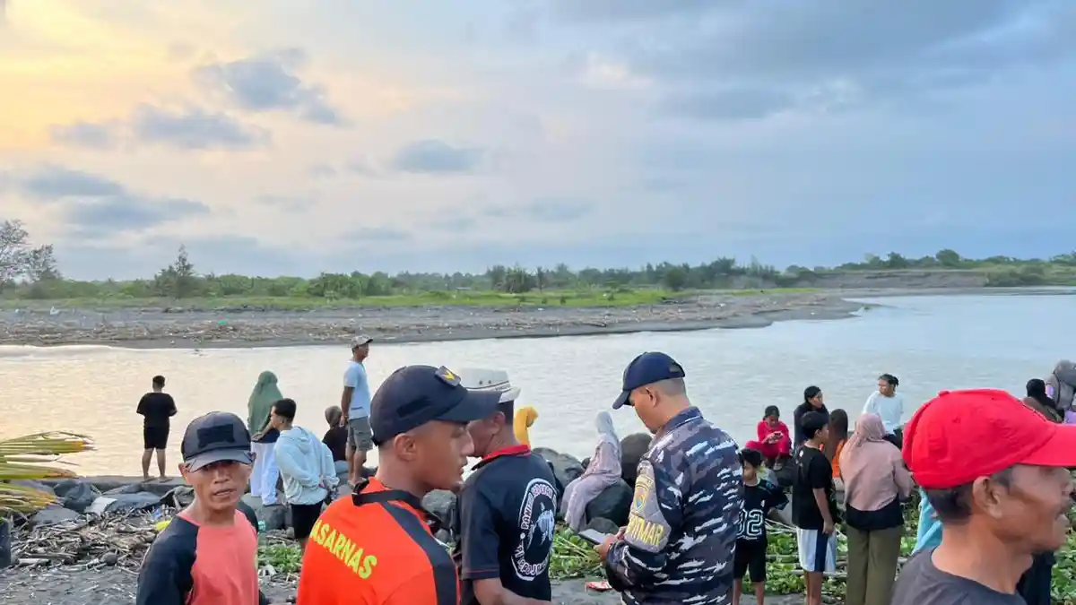 Tiga Anak Hanyut di Muara Sungai Pantai Kertojayan Purworejo
