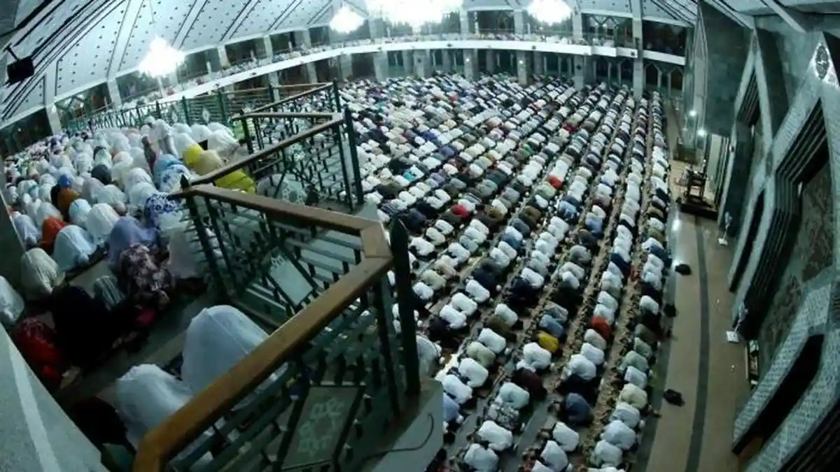Jumlah Takbir dalam Sholat Idul Adha, Tata Cara dan Niat Sholat