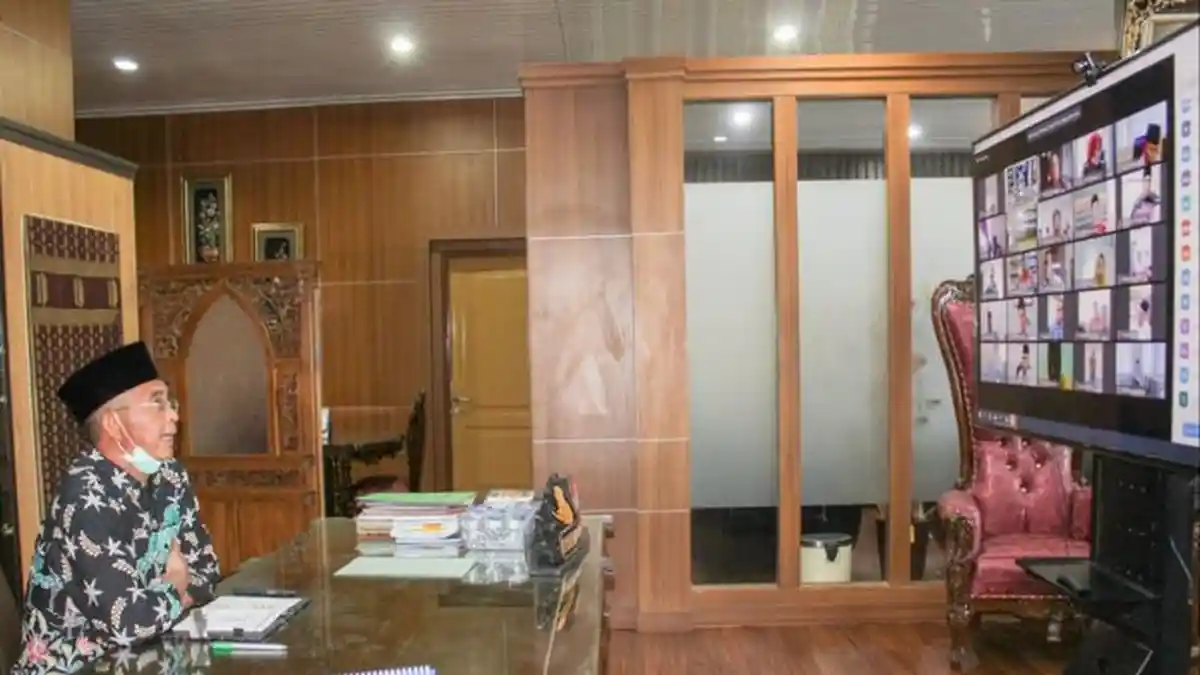 Antisipasi Penyebaran Covid-19, Bupati Musirawas dan Pejabat Rapat Melalui Video Conference (Vicon)
