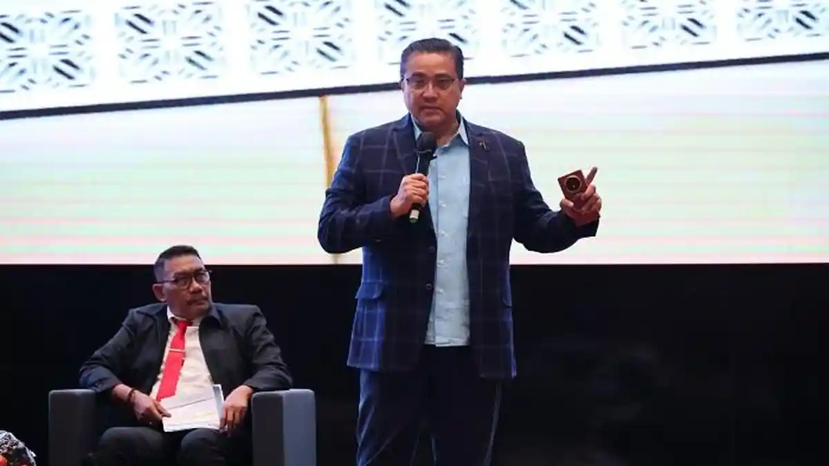 DPR Dorong Penguatan Sistem Pengawasan dan Transparansi Data untuk  Memberantas Mafia Tanah - Tribunpalu.com