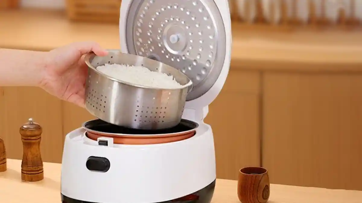 Kementerian ESDM Bagi-bagi Rice Cooker Gratis, Ini Daftar Penerimanya