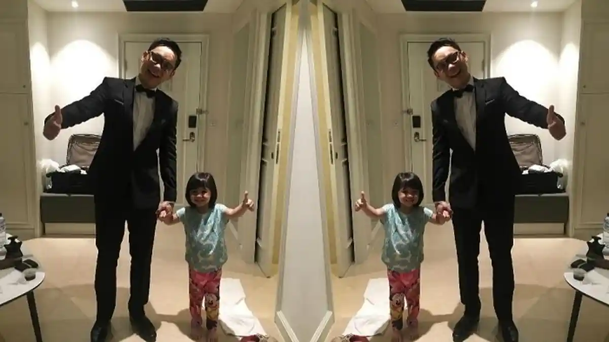 Deretan Hot Papa yang Bakal Bikin Kamu Gemes, Nomor 4 Lucu Banget!