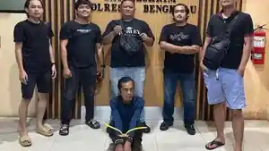 Seorang-pria-berinisial-Fredy-36-warga-Kelurahan-Kebun-Tebeng-diamankan-polisi.jpg