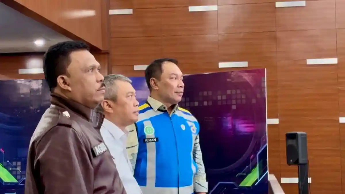 Menhub Tinjau NTMC Polri, Pastikan Kesiapan Lalu Lintas Jelang Puncak Arus Mudik Nataru