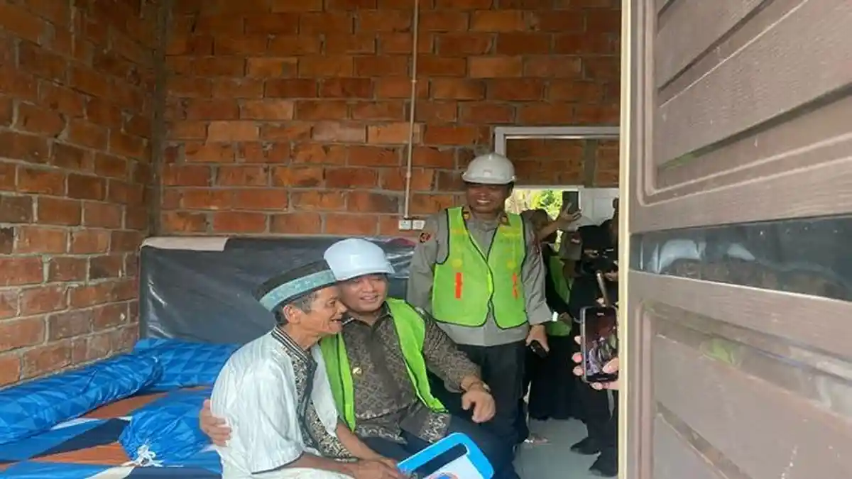 Rumahnya Selesai Dibedah, Upin Warga Banyuasin Semakin Bahagia Sambut Lebaran