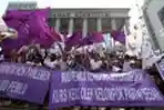 22 Partai Demonstrasi di Mahkamah Kontitusi