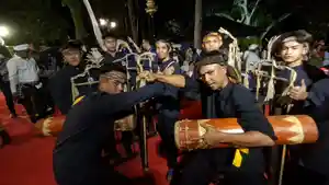 Mengenal-Angklung-Gubrag-Kesenian-Asli-Bogor.jpg