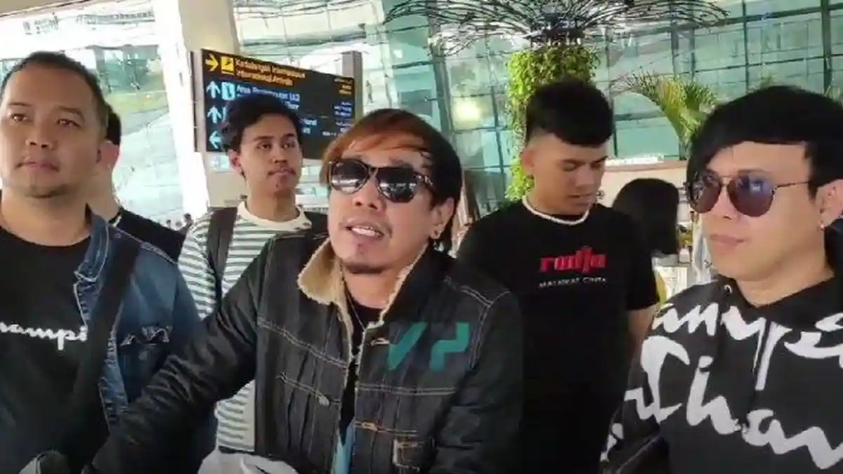 Ian Kasela Ungkap Personel Band Radja Diperlakukan Seperti Binatang saat Diancam akan Dibunuh