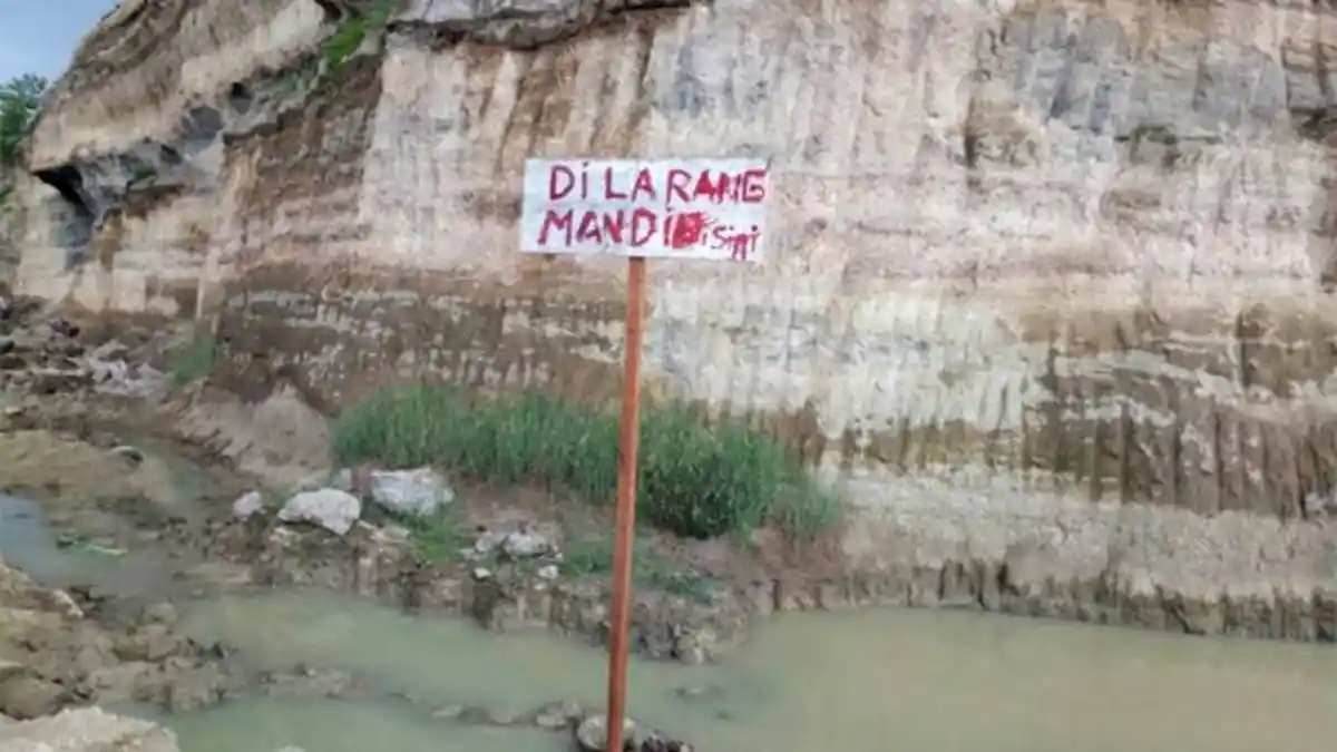 Dua Bocah Ditemukan Tidak Bernyawa di Kubangan Galian C