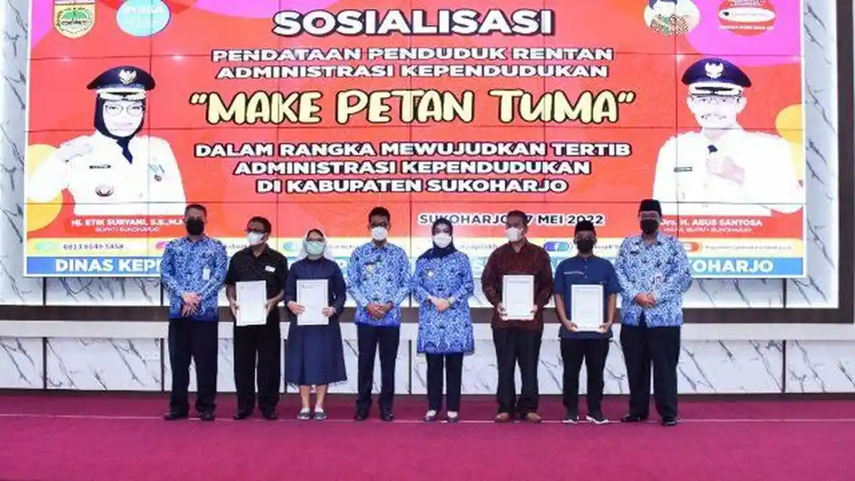 Bupati Sukoharjo Etik Suryani Luncurkan Program Pendataan Penduduk Rentan Administrasi Kependudukan