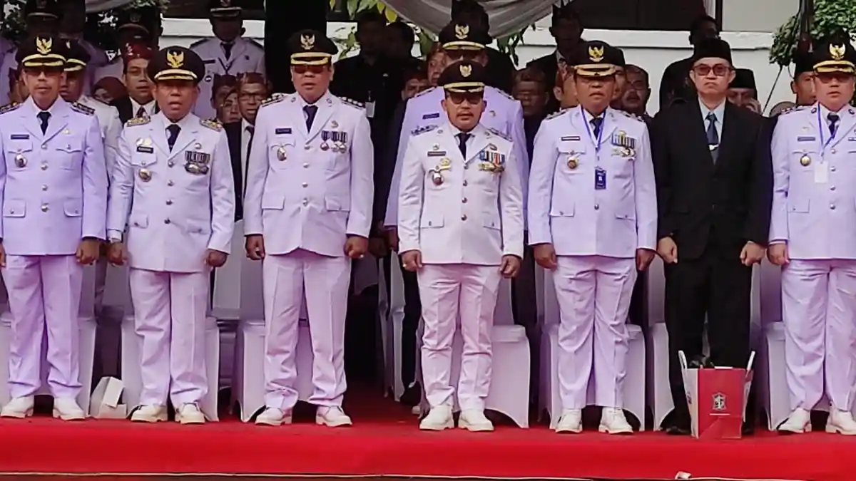 Bupati Banggai Hadiri Upacara Peringatan Hari Otonomi Daerah di Surabaya, Begini Pesan Mendagri