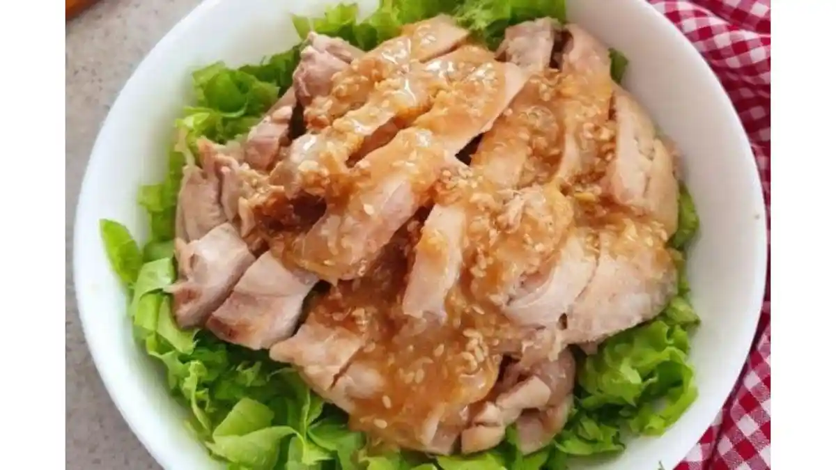 Resep Ayam Rebus Saus Jahe, Ide Menu Sahur Praktis dan Bergizi