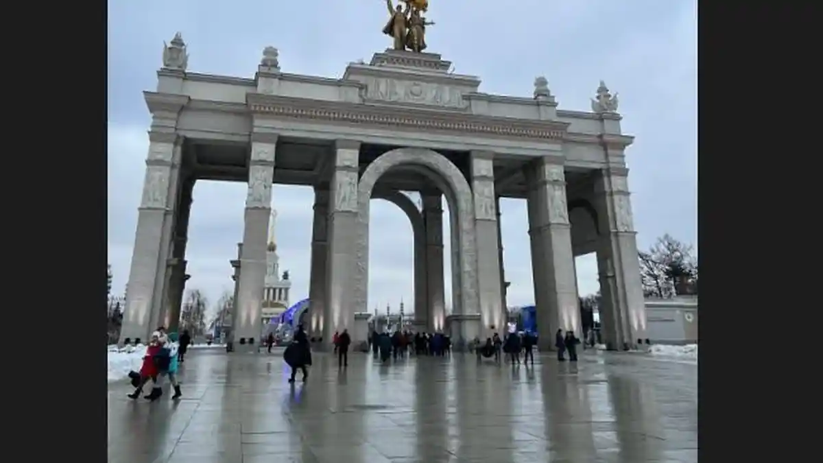 Pesan Politik Rusia di Balik Fashion Summit Moskow