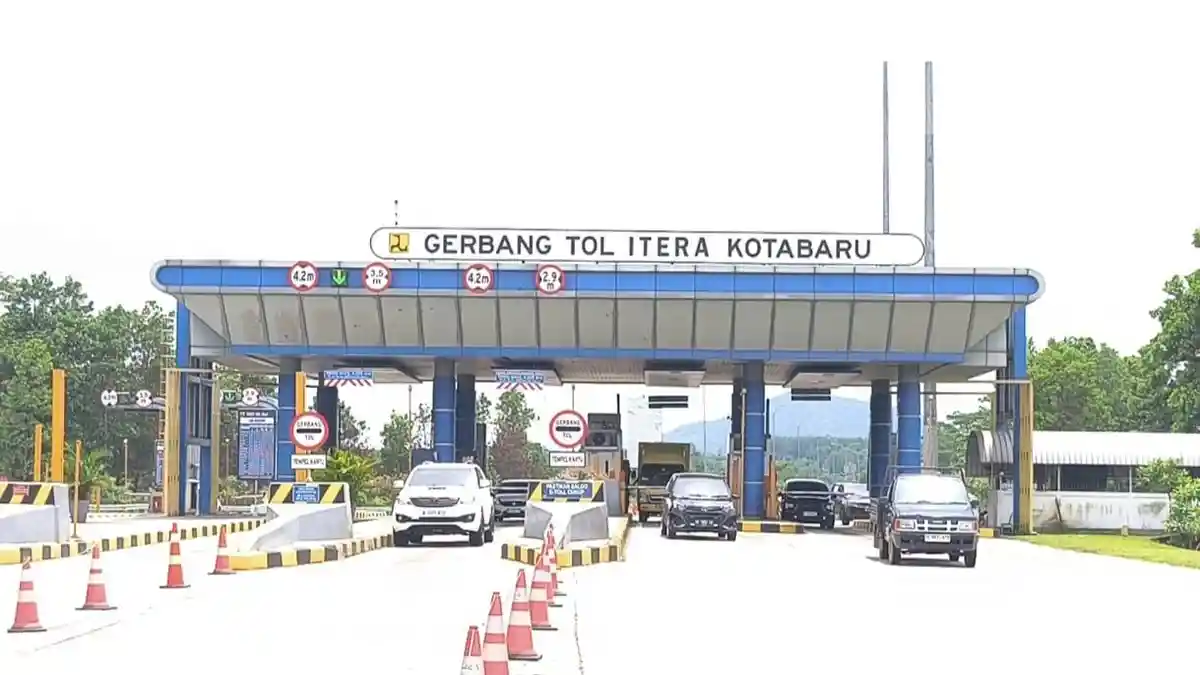 PT HKA Perbaiki 1.000 Meter Jalan Tol Lampung Persiapan Mudik Lebaran 2026