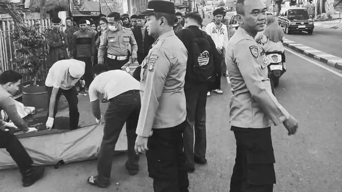 Diduga Mabuk, Pemotor Asal Banyumas Tewas Kecelakaan Tunggal di Jalan Raya Bogor Cimanggis Depok