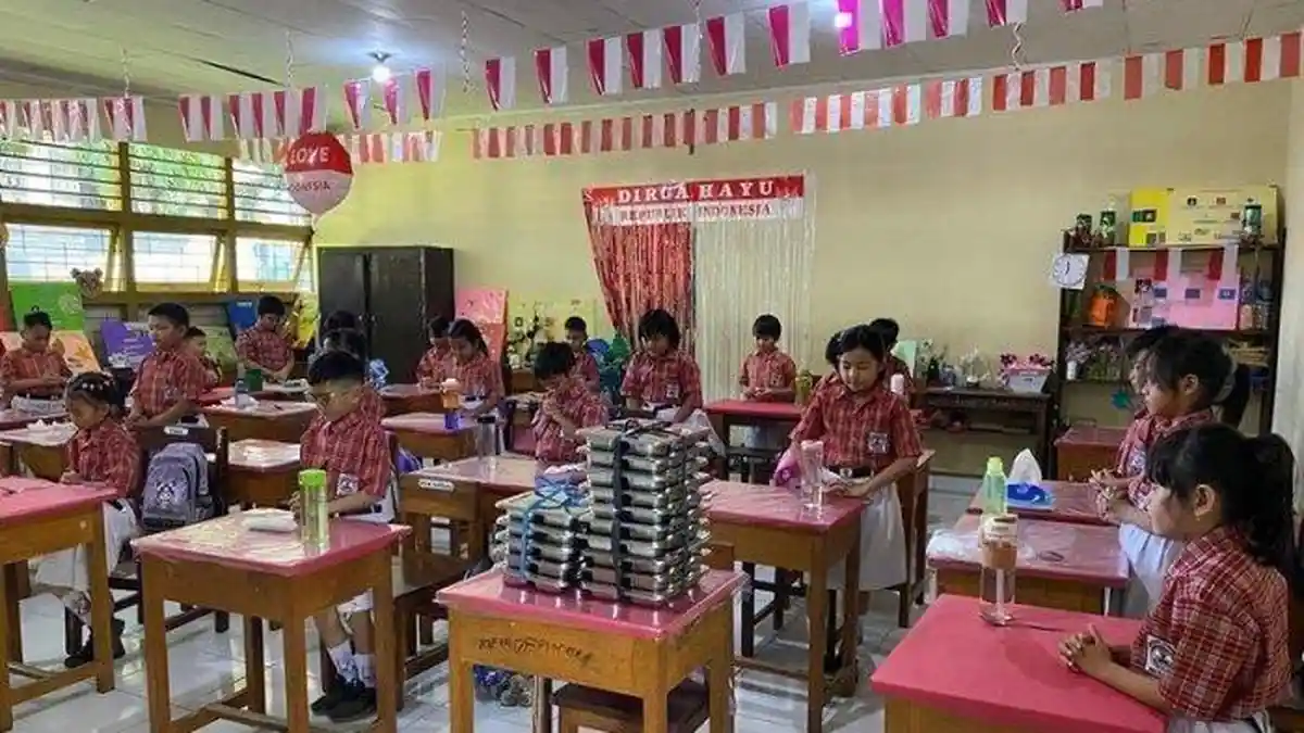 Program MBG di Manado Jadi Sarana Edukasi Gizi Sejak Dini ke Siswa Sekolah