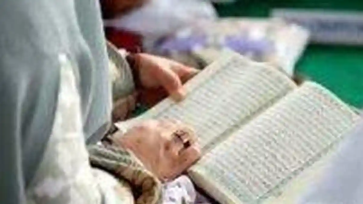 Baca Surat Yasin Ayat 1-83 dan Doa Setelah Baca Surat Yasin dalam Bahasa Arab