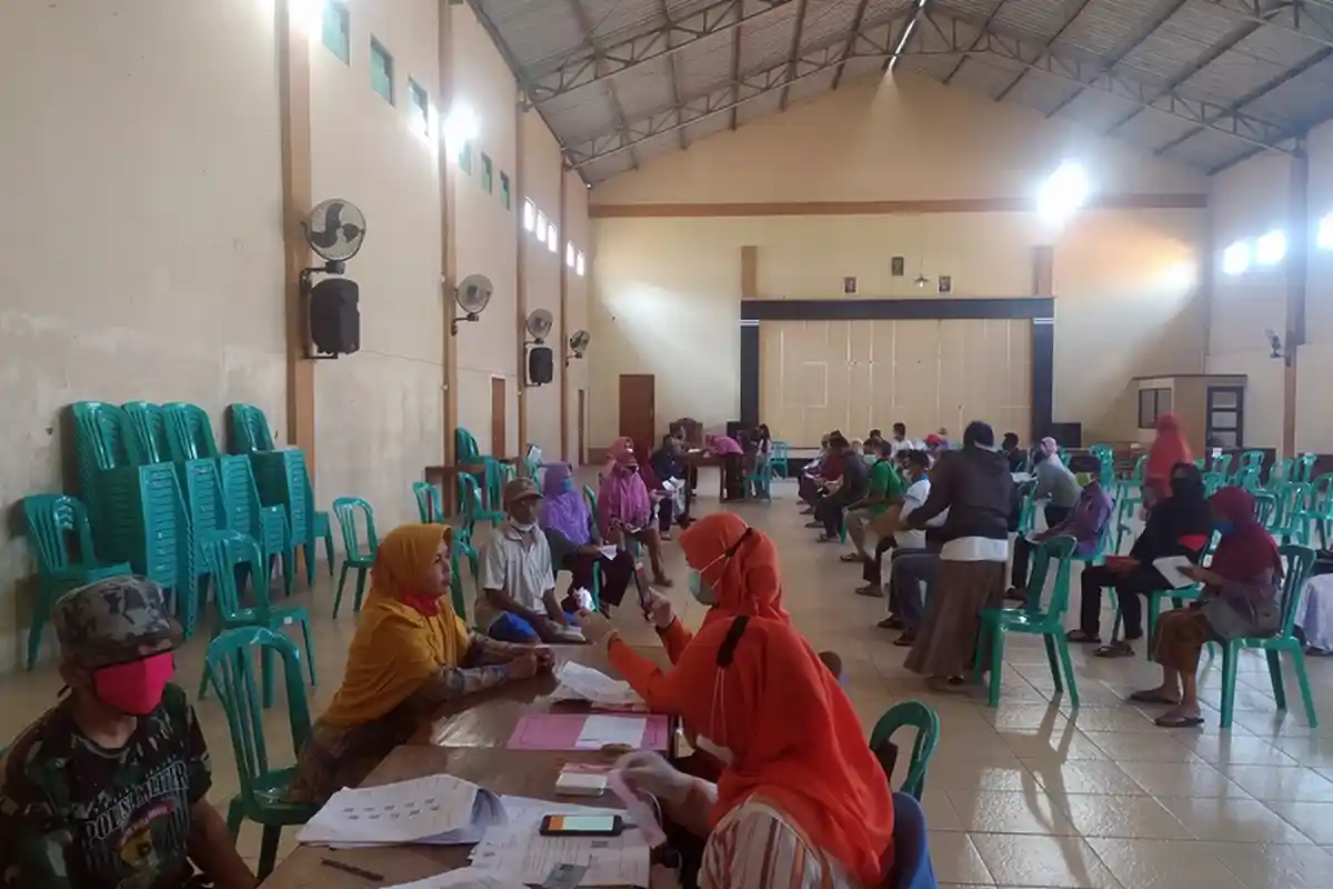 BST Kemensos Rp 300 Ribu Mulai Disalurkan, Ada 20.827 Penerima Manfaat di Karanganyar